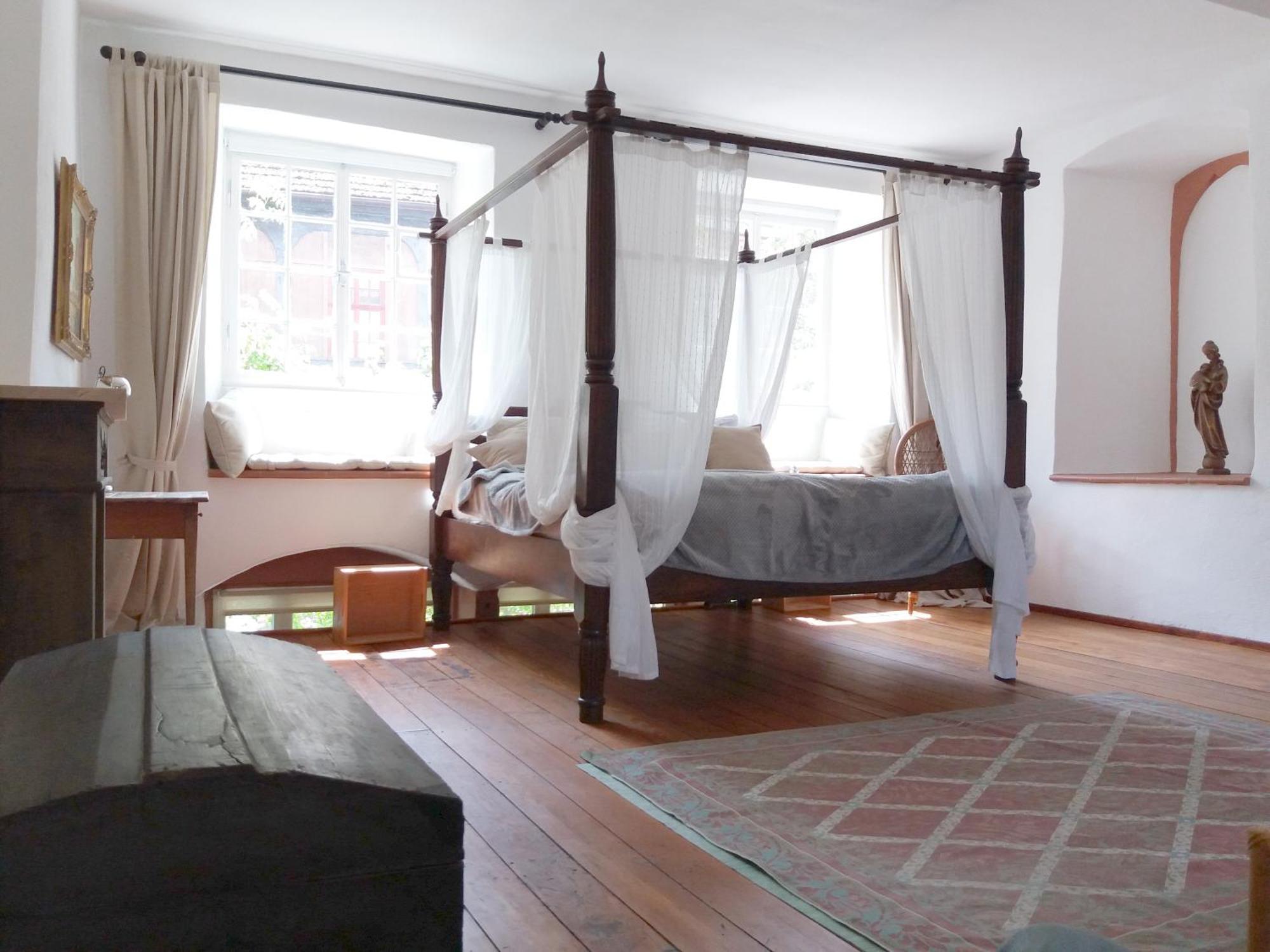 Historischer Adelshof Am Marktplatz, Atelier 70 M² 바인하임 외부 사진